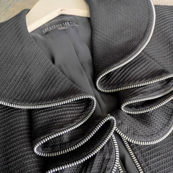 Lafayette 148 NYC Black Ruffle Trim Zip Jacket Blazer – Size 6 - Picture 9 of 12